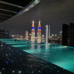  Apartment Crystal Suites At Eaton, Klcc